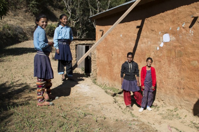 © Clara.Go The Bubble Project a Ganga Secondary School, Tesinge (Mangalsen, Achcham district)