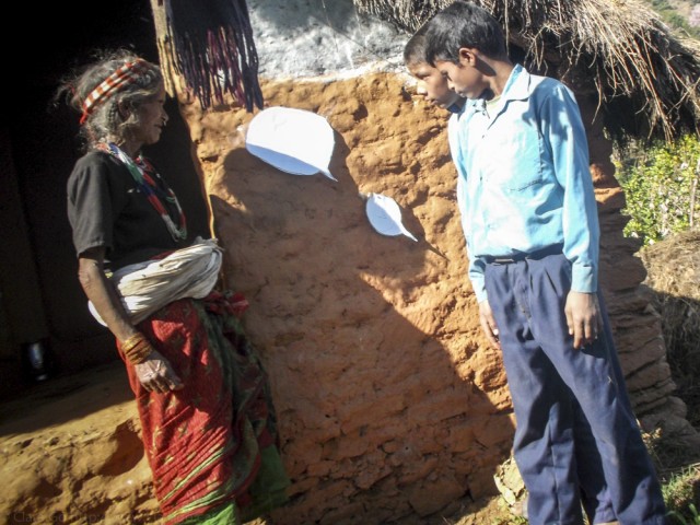 © Clara.Go The Bubble Project a Ganga Secondary School, Tesinge (Mangalsen, Achcham district)