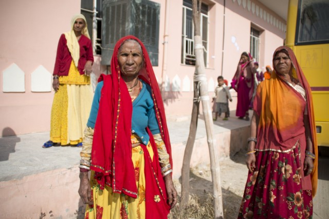 © Clara.Go - The Bubble Project a Jhag Children Villagge- Rajasthan - i-india