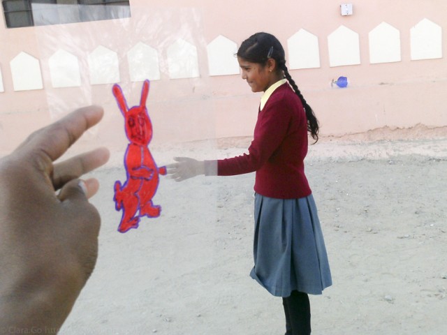 © Clara.Go-- Plastic and Cartoons a Jhag Children Villagge - Rajasthan - i-india